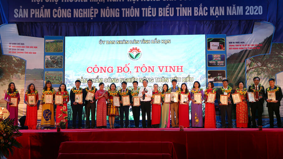 Ngày hội Nông sản OCOP tỉnh Bắc Kạn - nơi tôn vinh sản phẩm công nghiệp nông thôn tiêu biểu